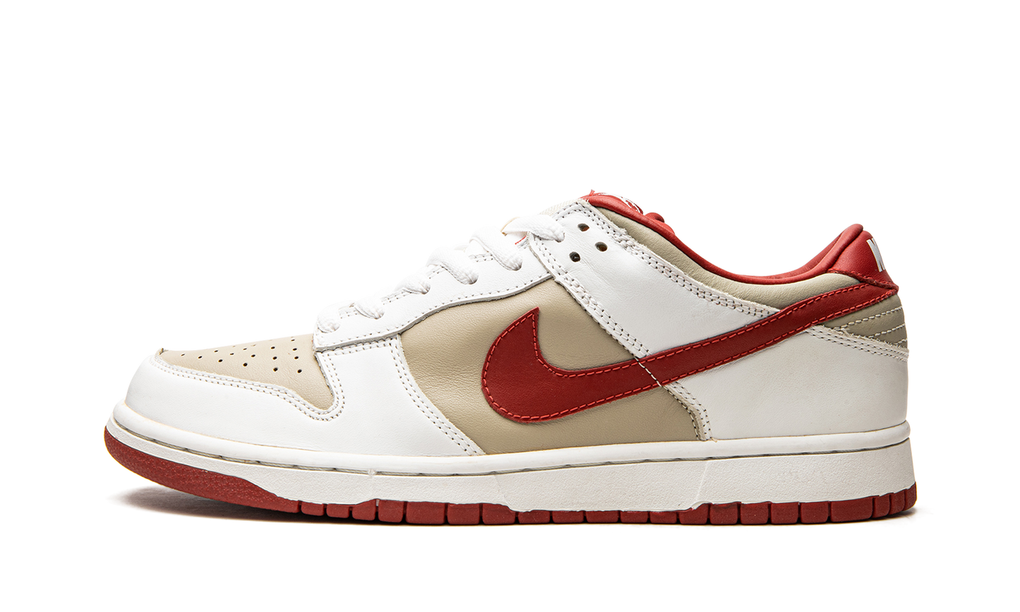 DUNK LO PRO MNS WMNS"Light Stone Varsity Red"