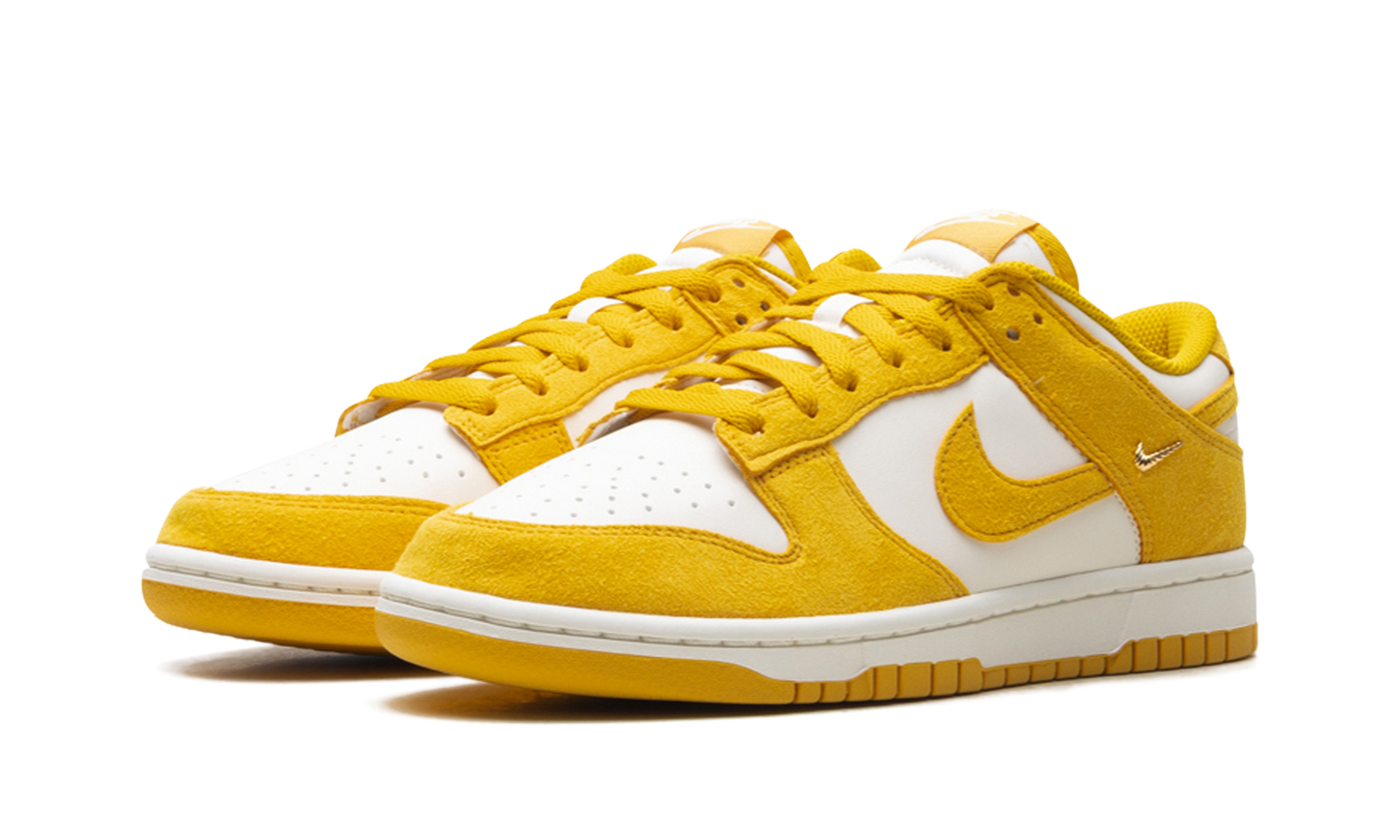 Dunk Low WMNS"Dark Sulfur Gold Mini Swoosh" IB4417 101