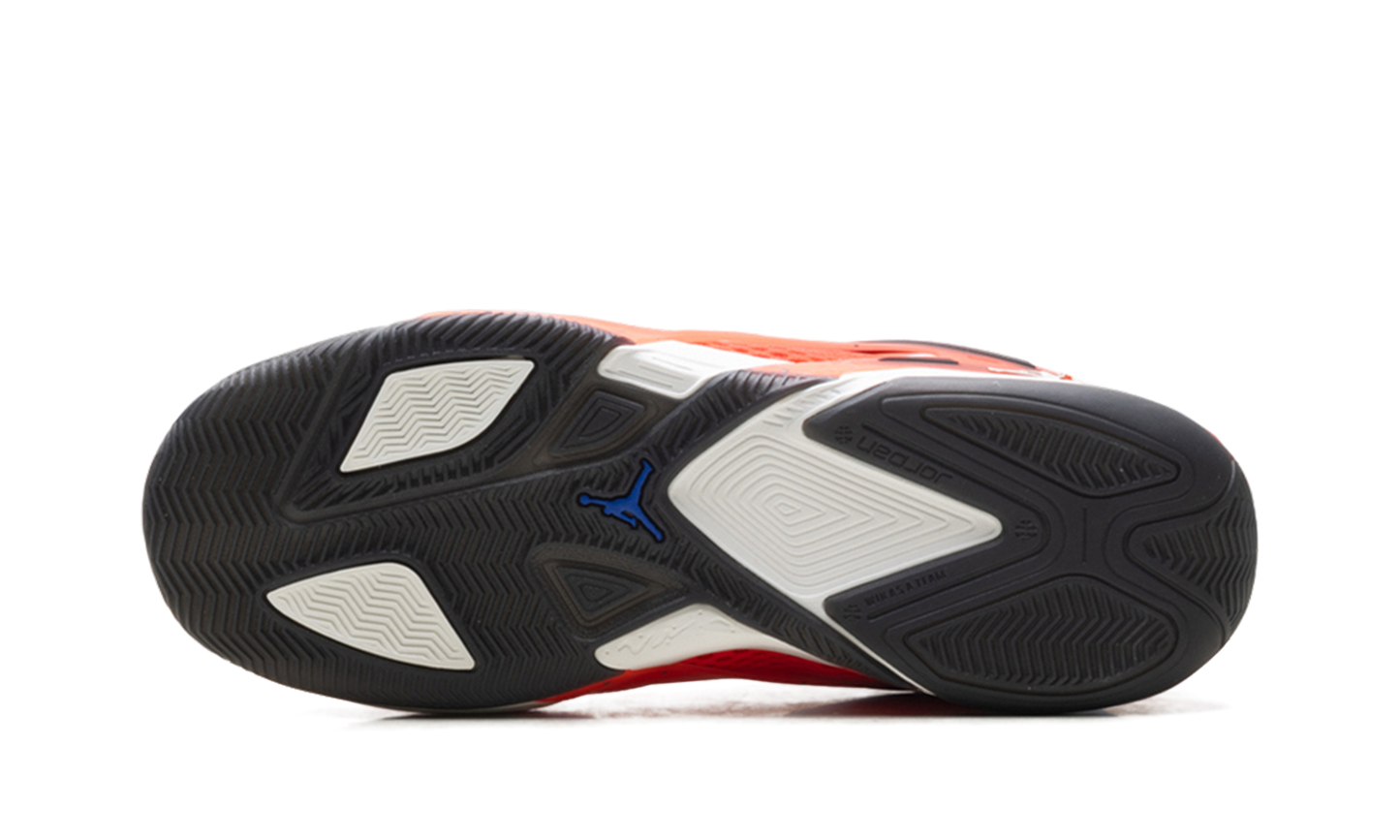 Heir Series "Bright Crimson" FQ3858 614