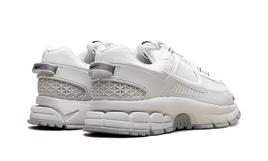 Zoom Vomero Roam WMNS"Summit White" HV6410 100