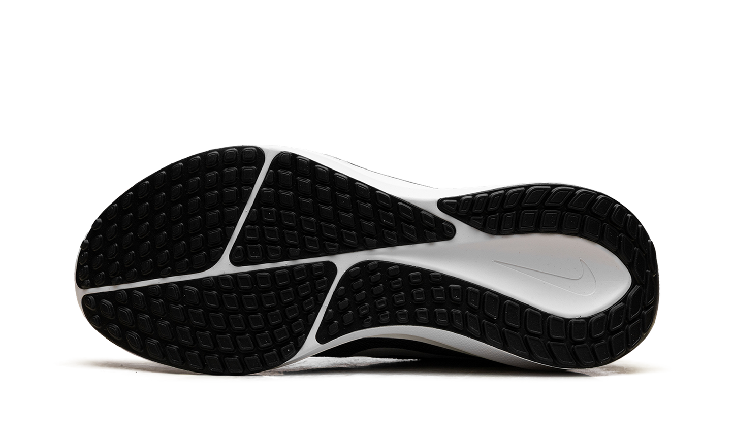 Vomero 17 Wmns"Black" FB8502 001