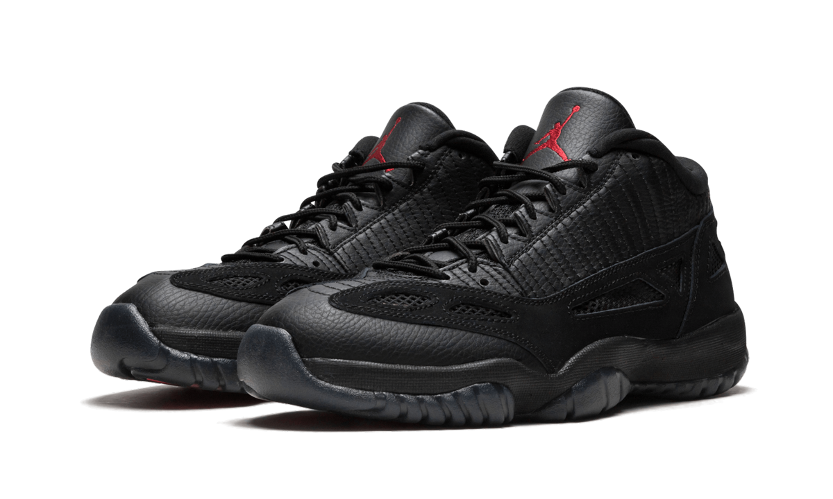 11 Retro Low "Referee" 306008 003