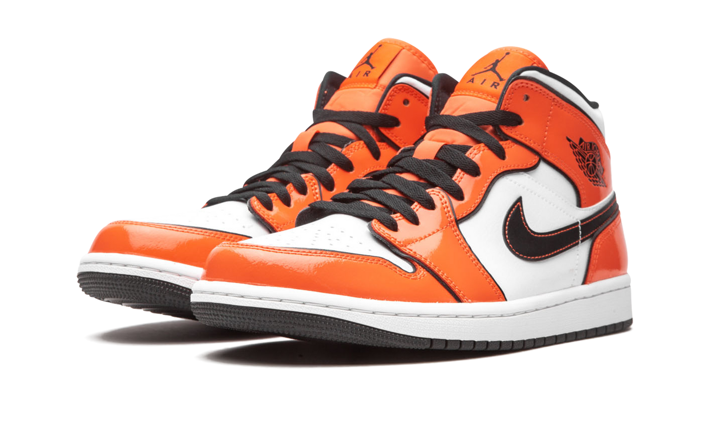 1 Mid SE "Turf Orange" DD6834 802