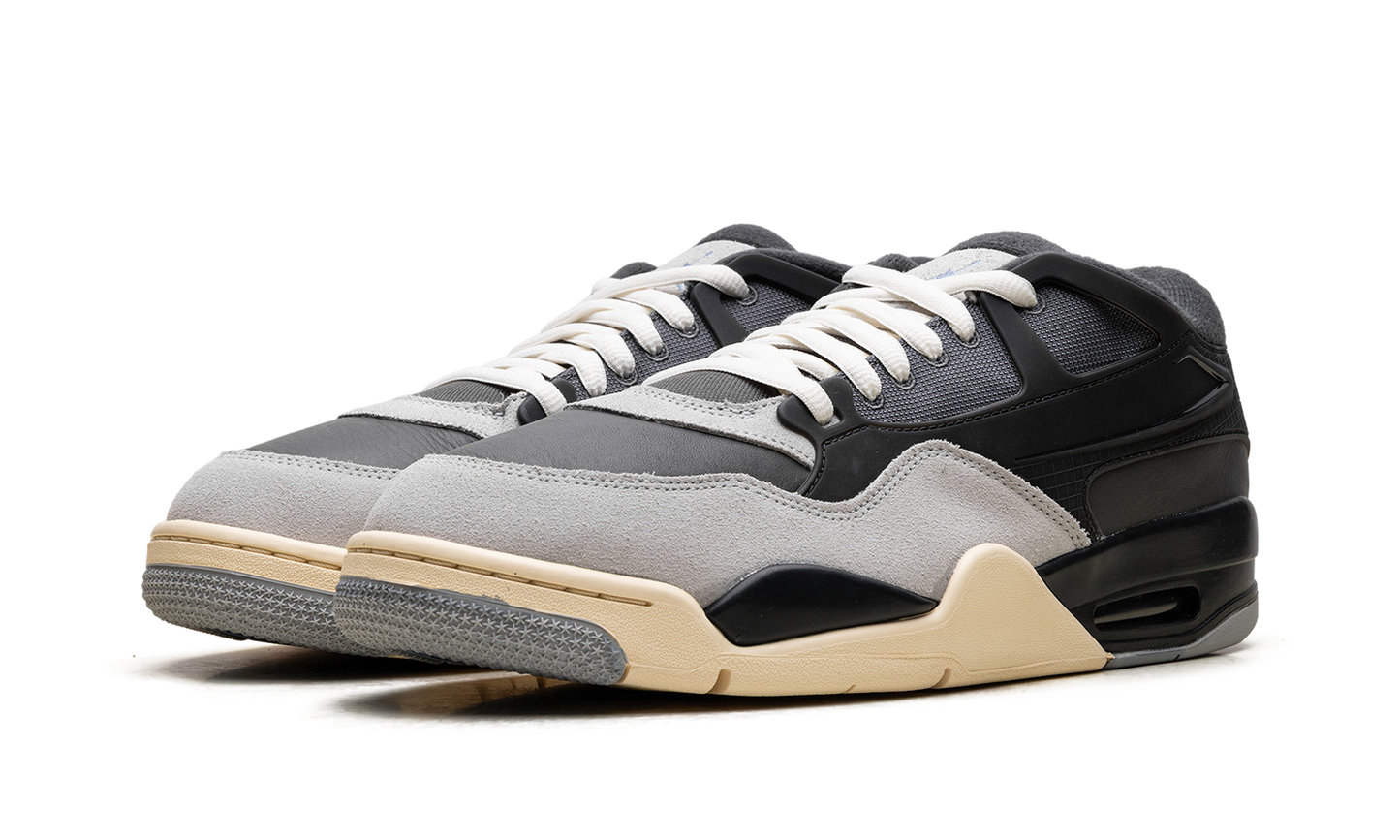 4 RM "Iron Grey" FQ7939 002