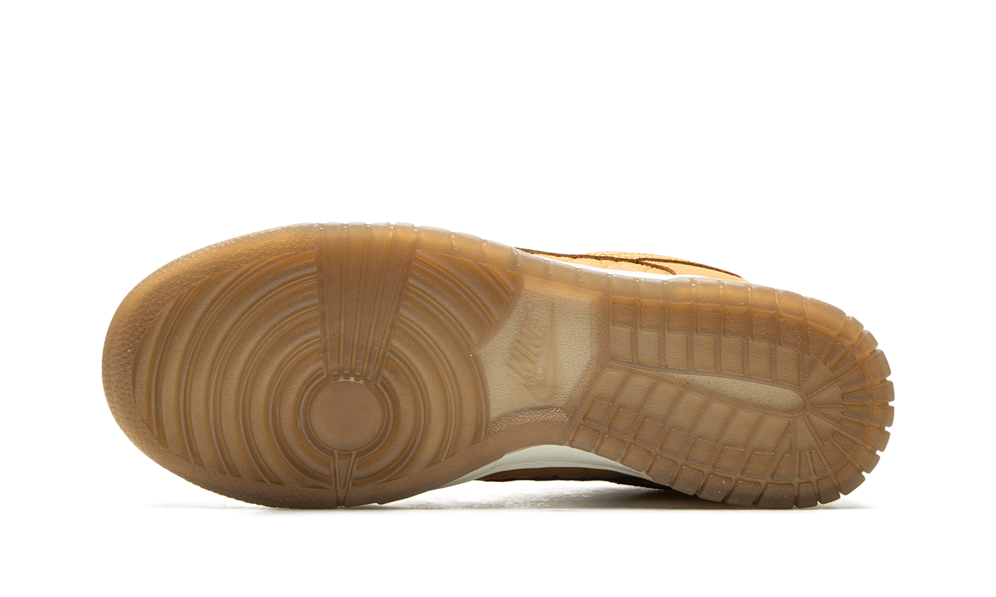 DUNK LO MNS WMNS"Quilted Wheat" DX3374 700