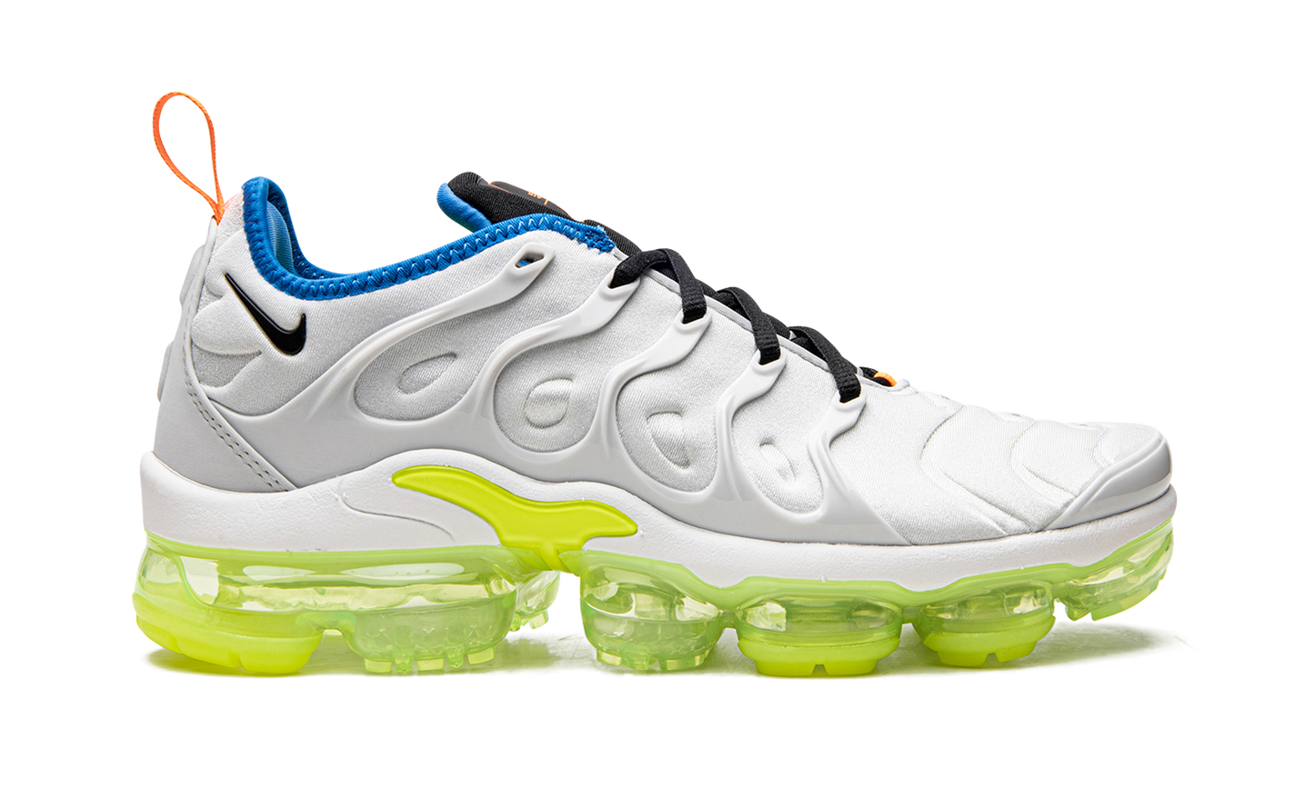 AIR VAPORMAX PLUS MNS WMNS"Photon Dust" DQ4695 001